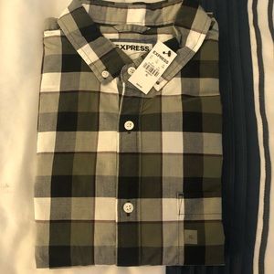 Men’s Express Button Down Shirt- XL